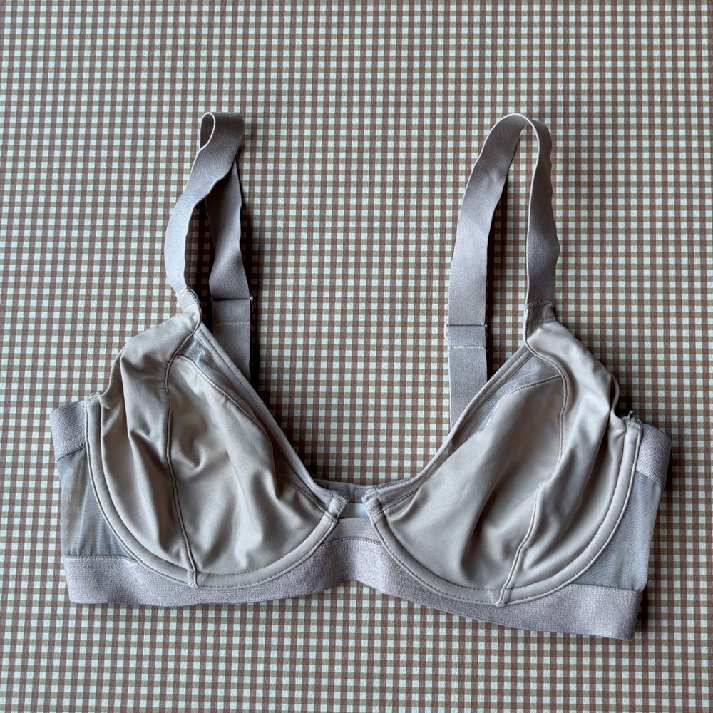 Maiden Formβ beige semi sheer bra. Underwire size 34C